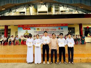 Hòa chung không khí thi đua sôi nổi, tràn đầy nhiệt huyết