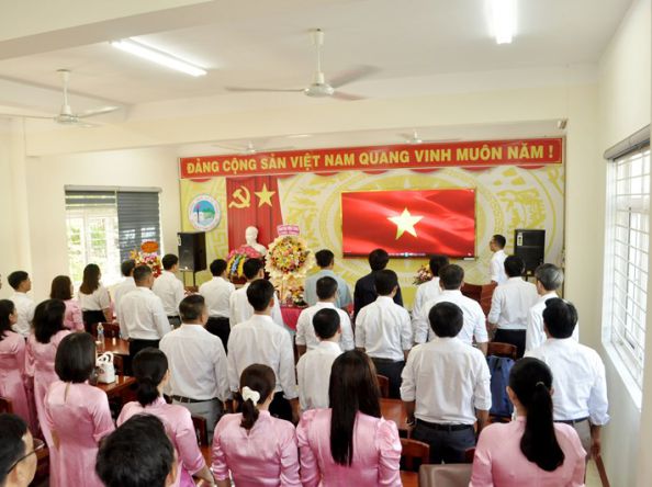 HỘI NGHỊ NHÀ GIÁO, CÁN BỘ QUẢN LÝ VÀ NGƯỜI LAO ĐỘNG